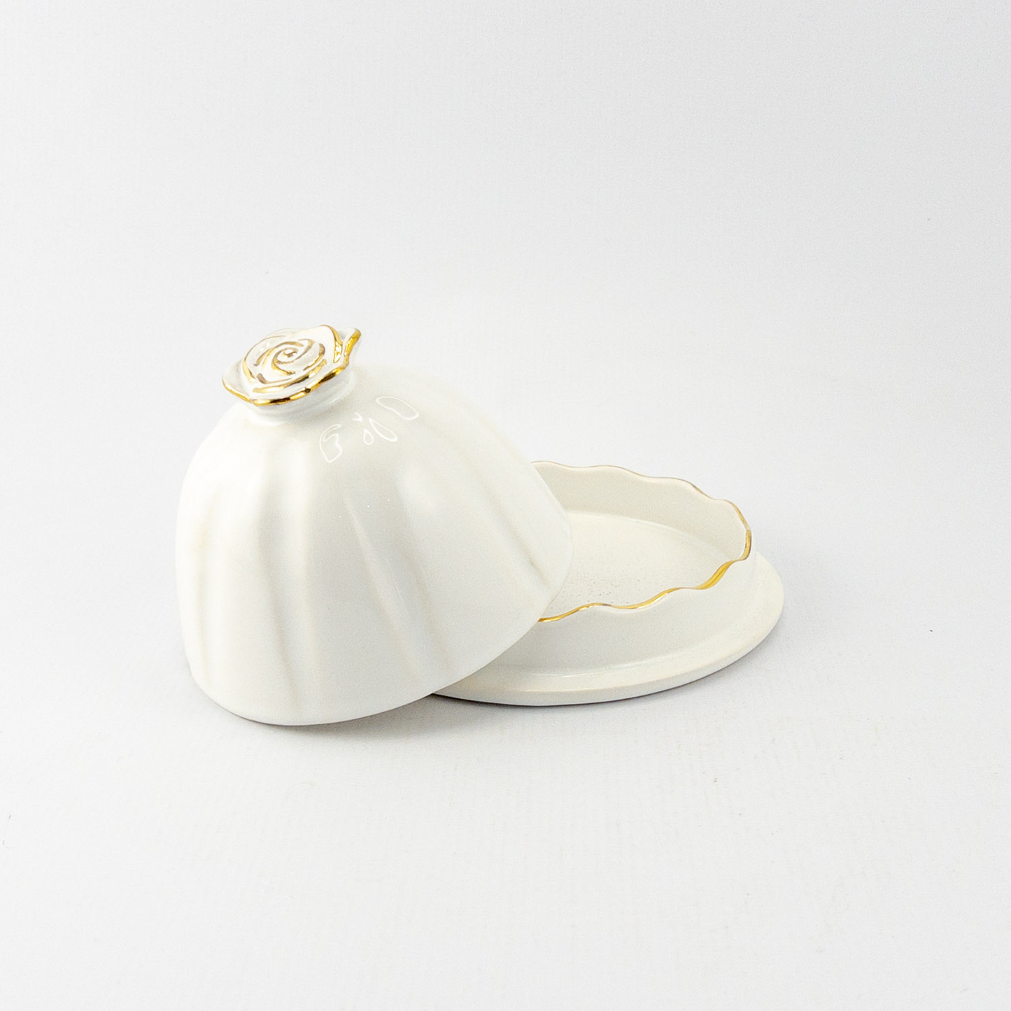 Round Butter Dish with Gold Rose Handle